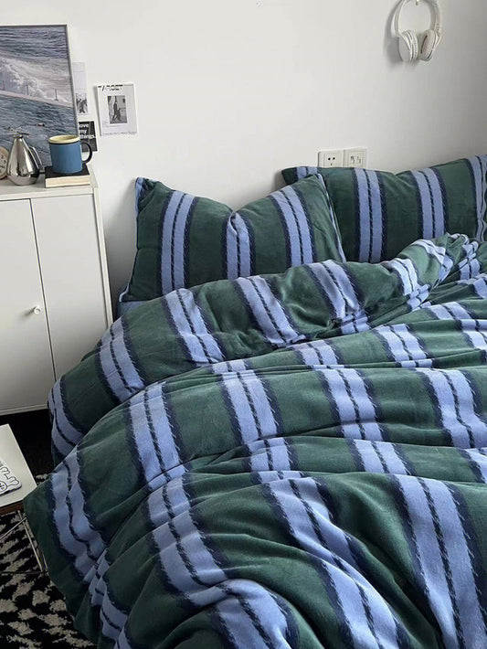 Multicolor Striped Retro Bedding Set