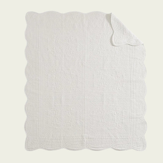 Oversized Quilted Throw with Scalloped Edges White 60x72"